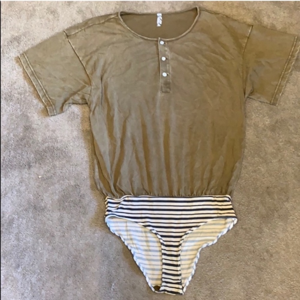 NWOT Free People Short Sleeve Bodysuit